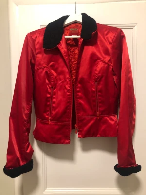 Kenzo red silky vintage jacket - Really good condition