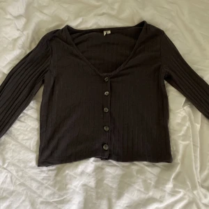 Tröja från nelly - Tröja från Nelly, storlek s  Använt fåtal gånger  