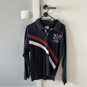 Rugbytröja - Stor flyttstädning Alla plagg i storlek S-M och passar ca 1.70-185cm samt 70-83kg  Finns i Uppsala