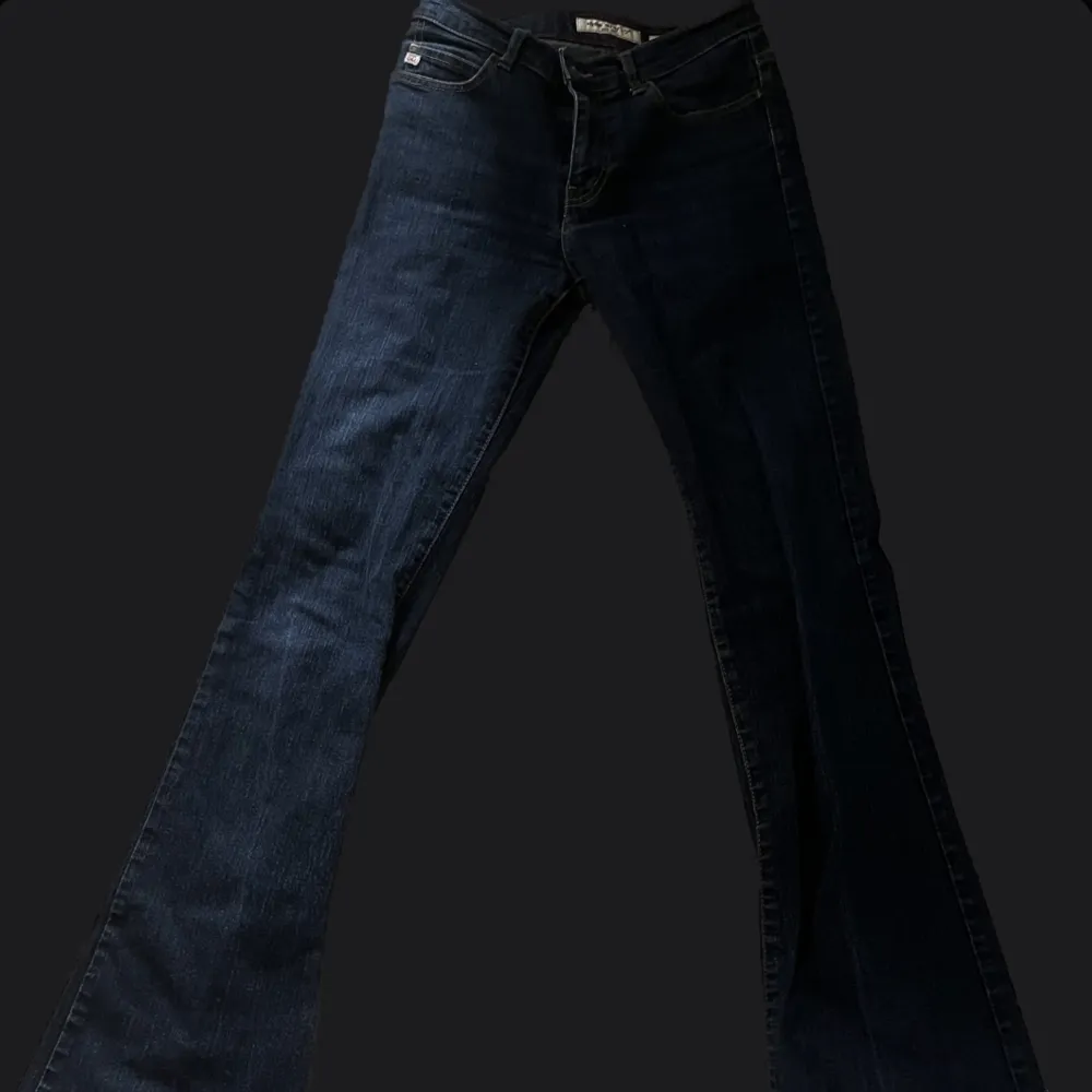 Snyggaste low rise jeans everrr, bra skick. Strl XS/S. Jeans & Byxor.