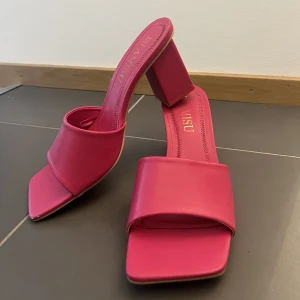 Klackskor - Rosa klackskor från Amisu, använda 1 gång. Storlek 37