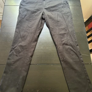 Dickies 872 - Dickies brallor i bra skick av modellen 872, slim fit modell. Storlek 30/32