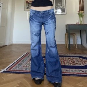 Y2k jeans - Vintage, storlek M Innebenslängden: 84 cm Midjemått: 39 cm