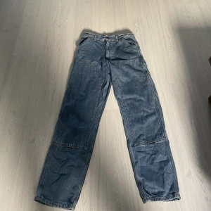 Carrhart dubbleknees - Inte mycket andvända, inga skavanker