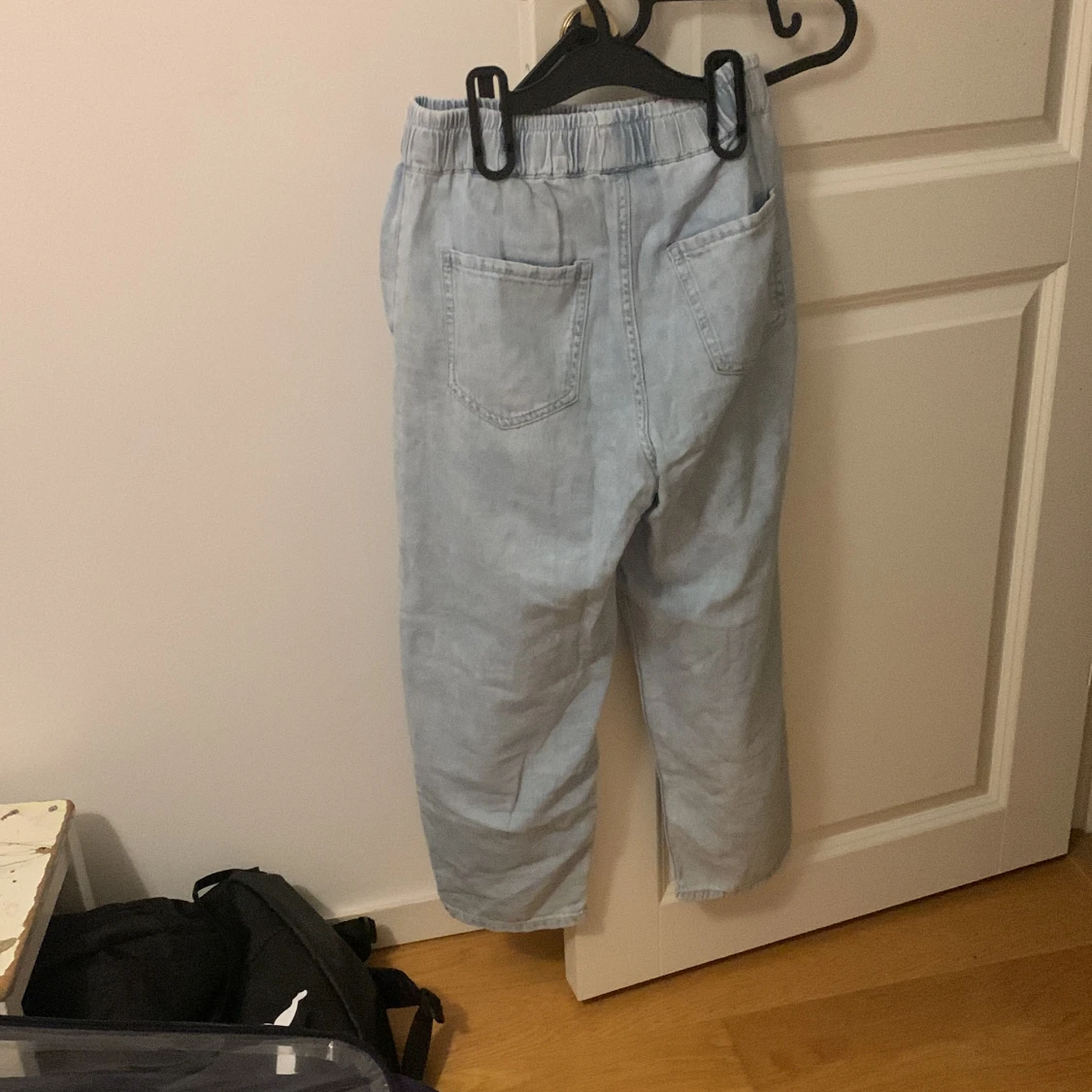 Ljusblåa barn jeans i st 146 - 90