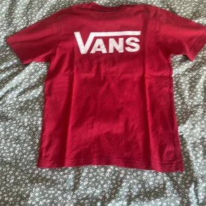 Vans T-shirt  - Fin T-shirt. Bra skick. Skriv om du är intresserad 