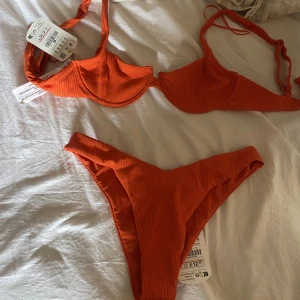 Bikini - Helt ny bikini från pull&bear, Strl M men passar en S också