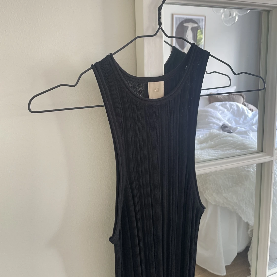 Svart tight klänning från H&M - 90