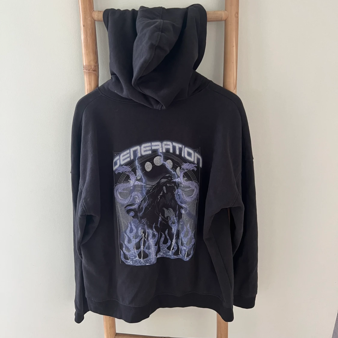 Oversized hoodie med tryck