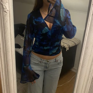 Super fin tröja✨ - Säljer denna fina i Xs, passar även S Superskön o super fin!!