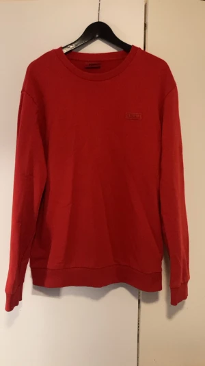 HUGO BOSS Sweatshirt att XL - Fint skick, knappt använd