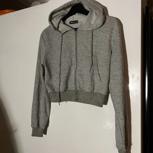 Huvtröja - Huvtröja från Shein, oanvänd Storlek Xs 