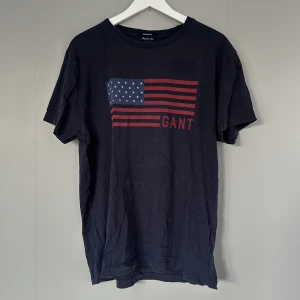 Gant T-shirt  - Använd - i fint skick 