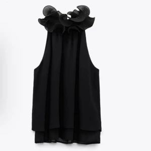 Linne - Säljer detta urgulliga linne ifrån zara 🩵