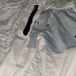 nike tech fleece byxor - helt nya nike tech byxor