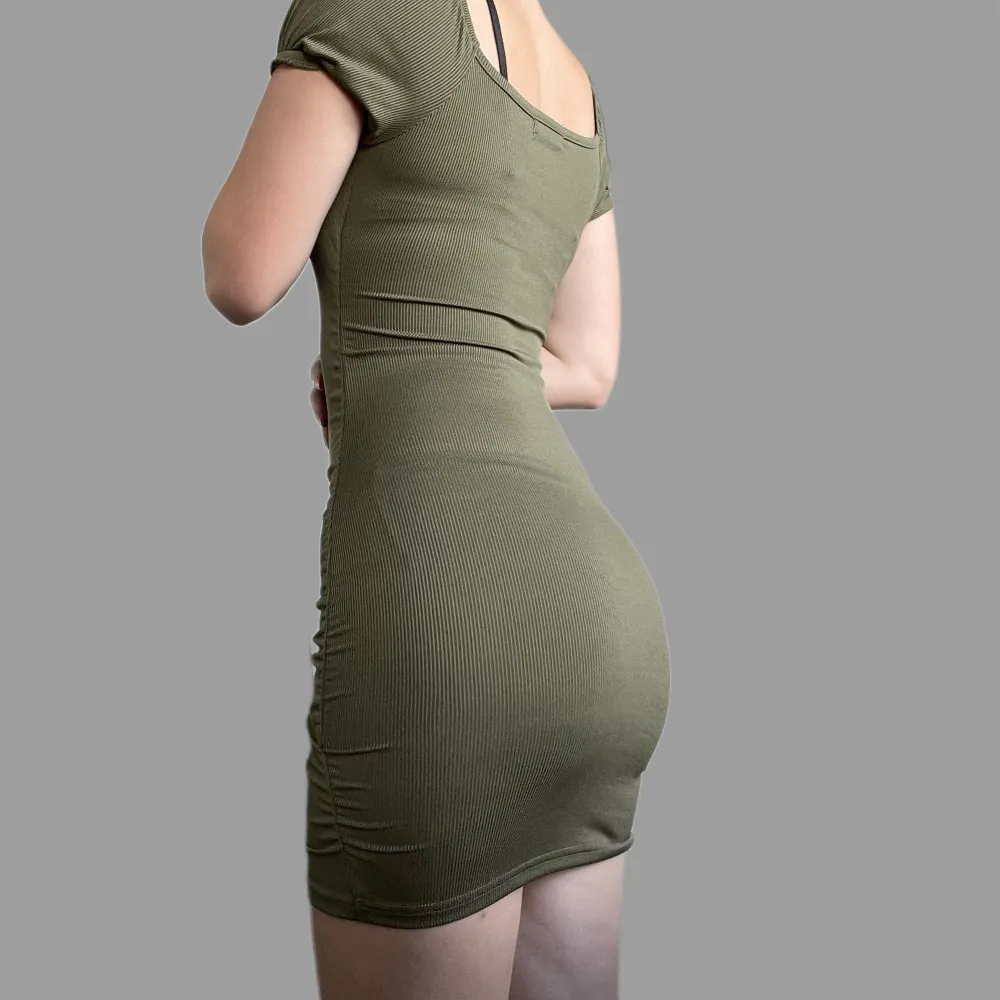 Jättefin grön klänning. Storlek XS, originellt från shein. 🫶. Klänningar.