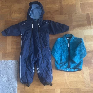 Pop overall+ pop tröja - Säljer en pop overall och en pop tröja tillsammans för endast 300kr overallen är knappt använd. Strl 80 på overallen och 86 i tröjan. 