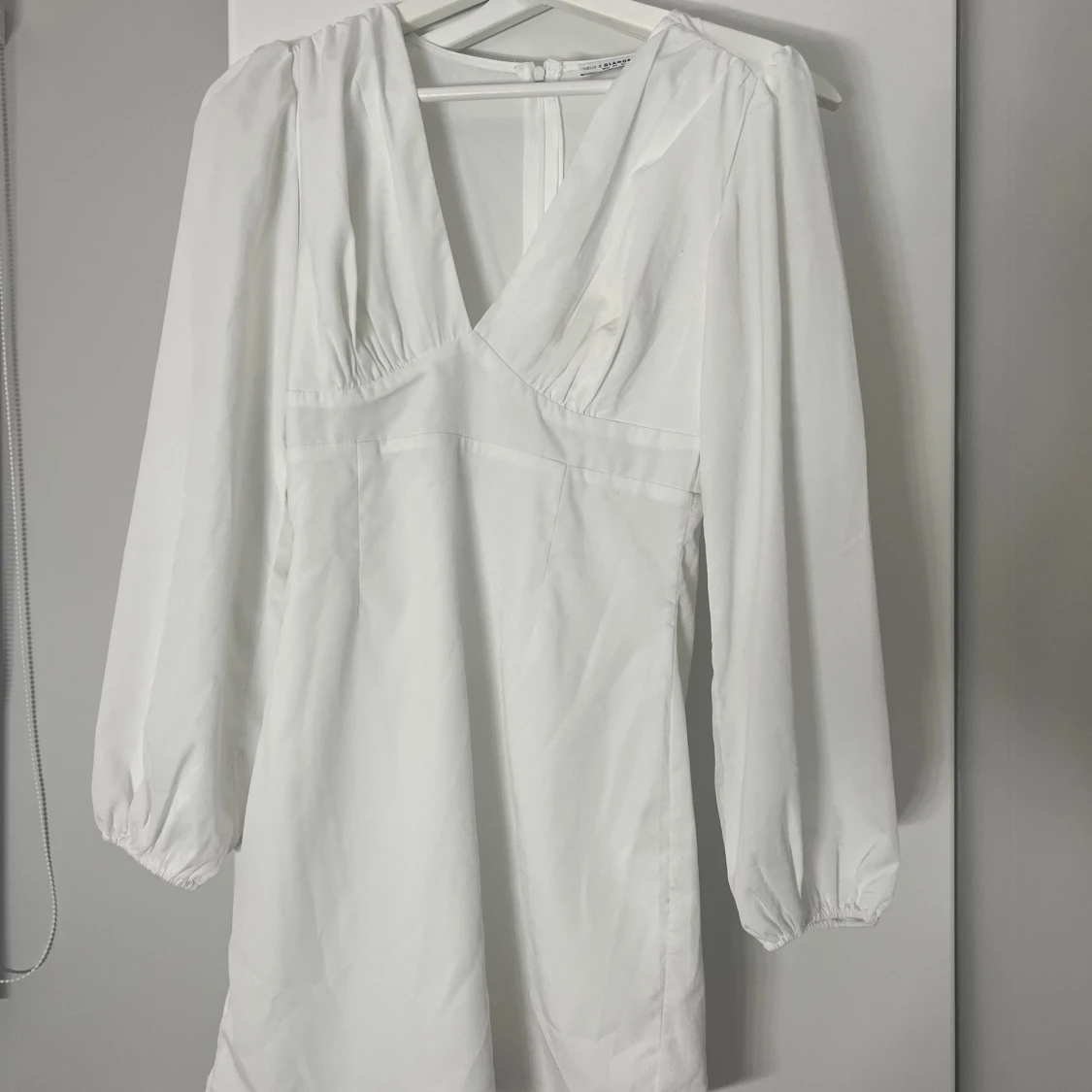 Studentklänning/ vit klänning - 90