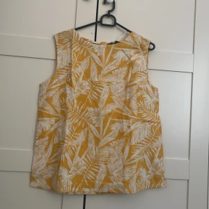 Blus+Byxor - Ett sett från Flash perfekt för sommaren. Använd 0 gånger (Etikett fortfarande kvar) 