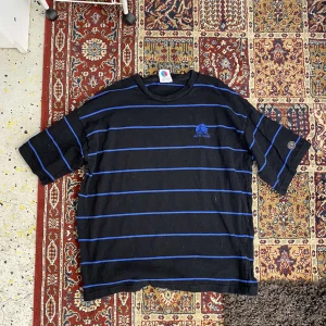 oversized t-shirt  - stor tröja som jag använt fåtal gånger i väldigt bra skick