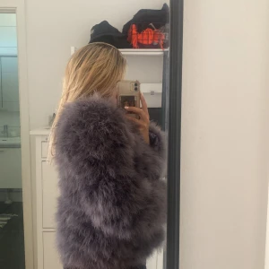 Fjäderjacka - Fake fjäderjacka