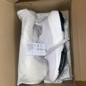 Ultraboost light - Säljer helt nya oanvända  ultraboost light 