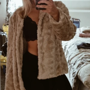 Fluffig jacka - Aldrig använd