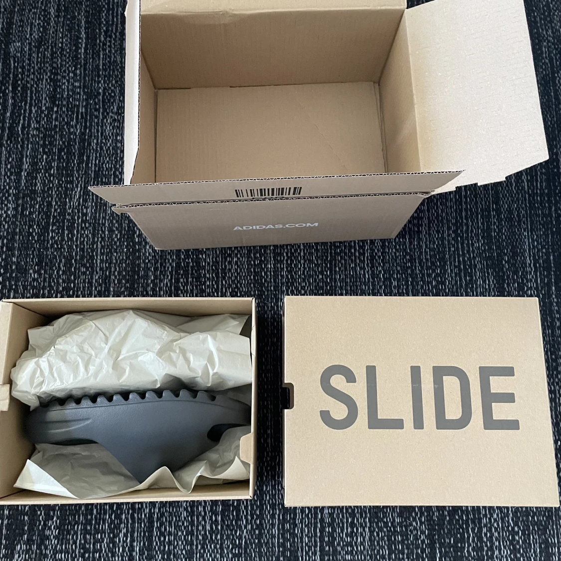 Yeezy Slide ’Onyx’ i size 42 - 91