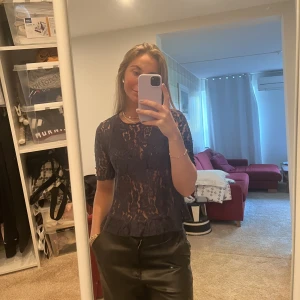 Blus - Blus i spets aldrig använd! Från kappahl i storlek XS