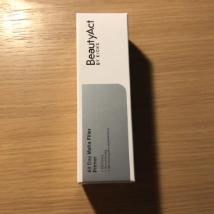 BeautyAct primer - Köpte en primer från kicks egna märke BeautyAct som är helt oanvänd! Köpt för 179 säljer för 100. Pris går att diskutera.