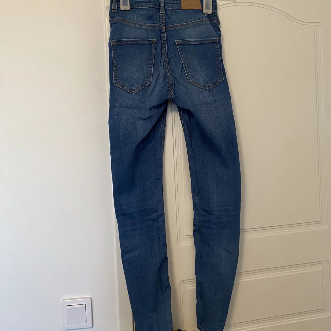 Blåa Molly jeans från Gina Tricot  - 90