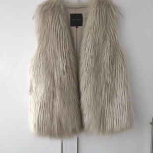 Pälsväst - Super snygg pälsväst knappt använd 