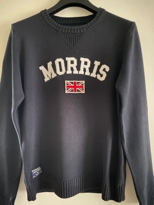 Morris stickad tröja i M - Morris tröja stickad i storlek Medium  Skick 9/10 iprincip ny Använd kanske 7 gånger som max.