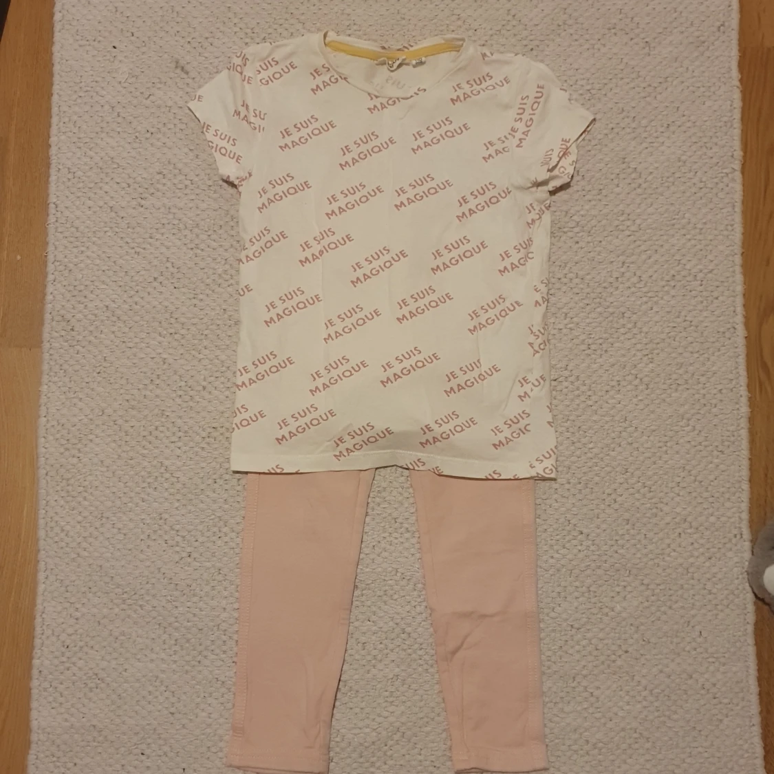 Barnkläder t-shirt treggings 