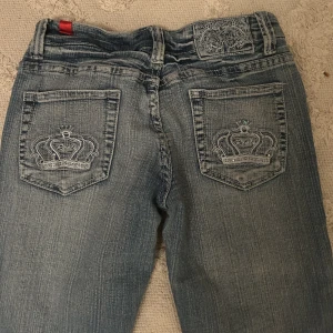 Victoria beckham jeans - Victoria beckham jeans i stl S , väldigt fint skick. 600kr eller bud 