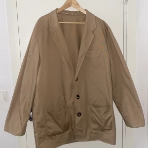Coat - 8.5/10 used for photoshoot
