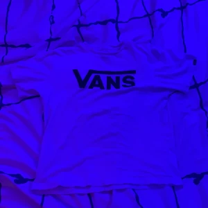Vans t-shirt 10-12 år till barn  - Vanlig vit vans t-shirt för 10-12 år