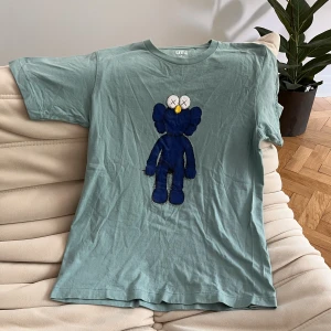 Kaws c Uniqlo - Ny utan prislappar 
