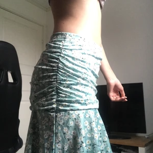 Kjol storlek xs/s - Säljer en söt grön kjol som är från shein i storlek xs/s 