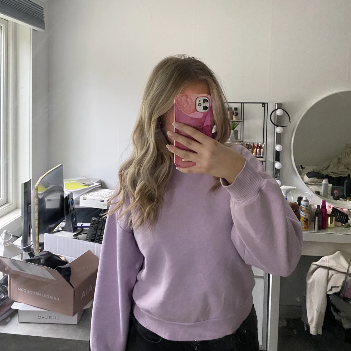 Lika sweatshirt från Gina tricot