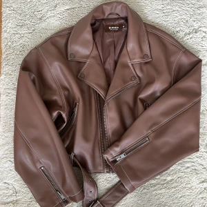Skinnjacka - Säljer denna underbara jackan! Knappt använd❤️