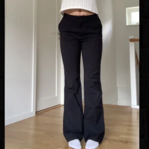 Kostymbyxor  - Fina kostymbyxor från H&M💘