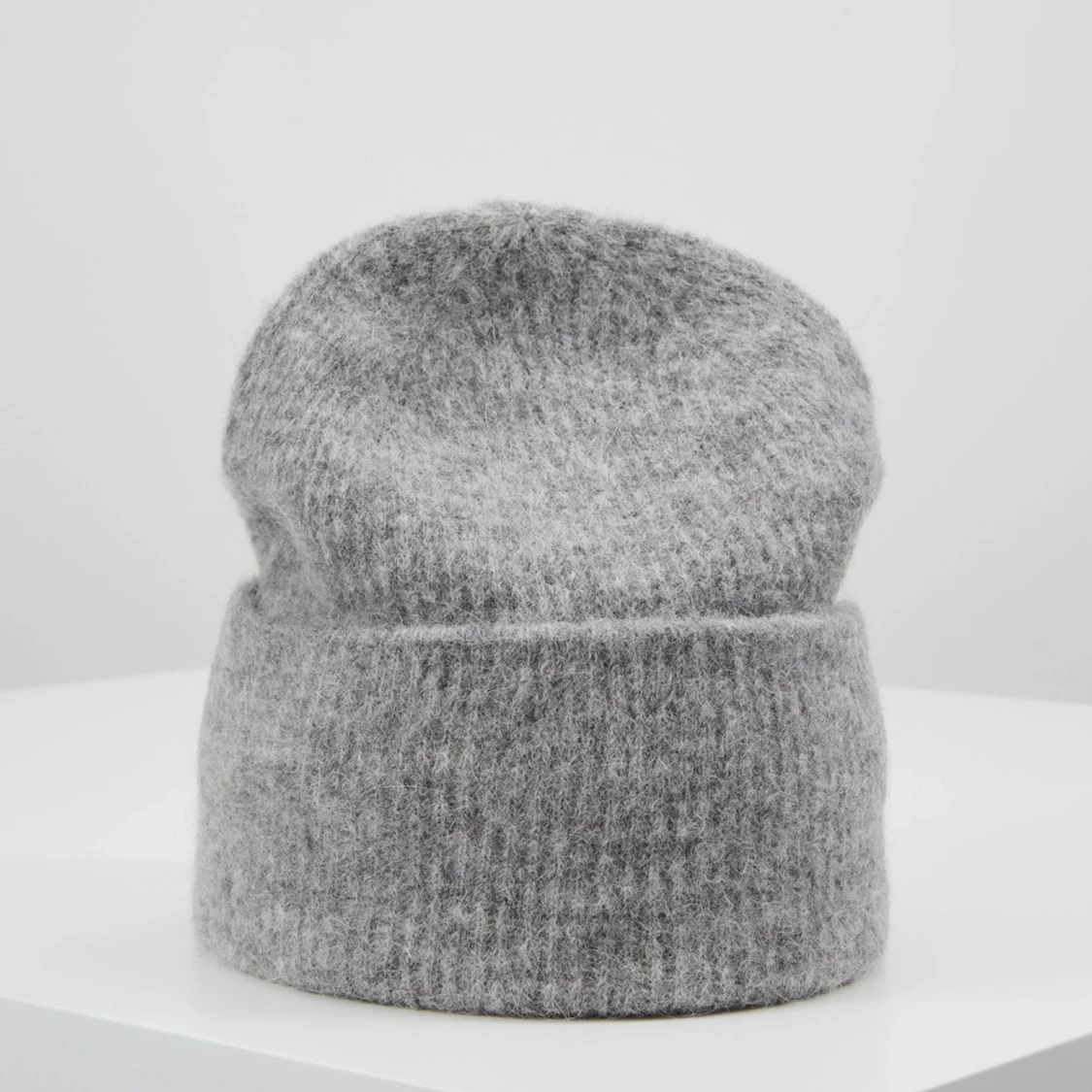 Samsøe Samsøe Grå Mössa 