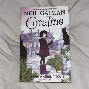 Säljer min Coraline bok 💙 90kr - gratis frakt 