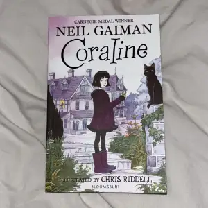 Säljer min Coraline bok 💙 90kr - gratis frakt 