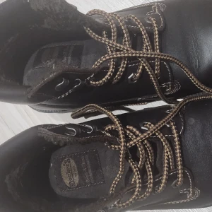 Skor - Använt 2 gånger 