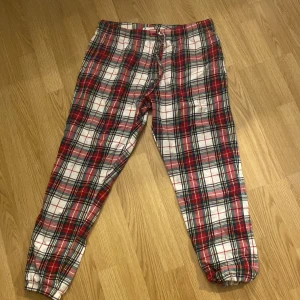 Pyjamasbyxor  - Säljer dessa svin sköna pyjamasbyxor från Cubus ❤️