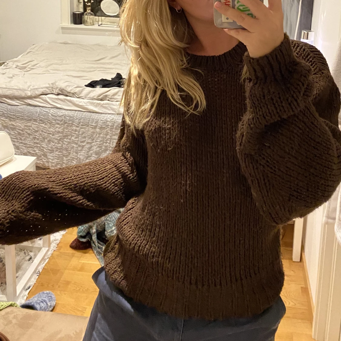 Brun stickad tröja  - 90