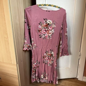 Klänning - Söt sommarklänning!