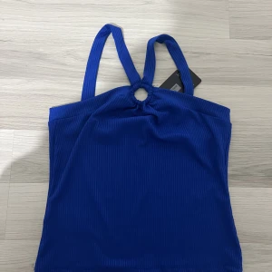 Topp - Topp som aldrig kommit till användning🩵